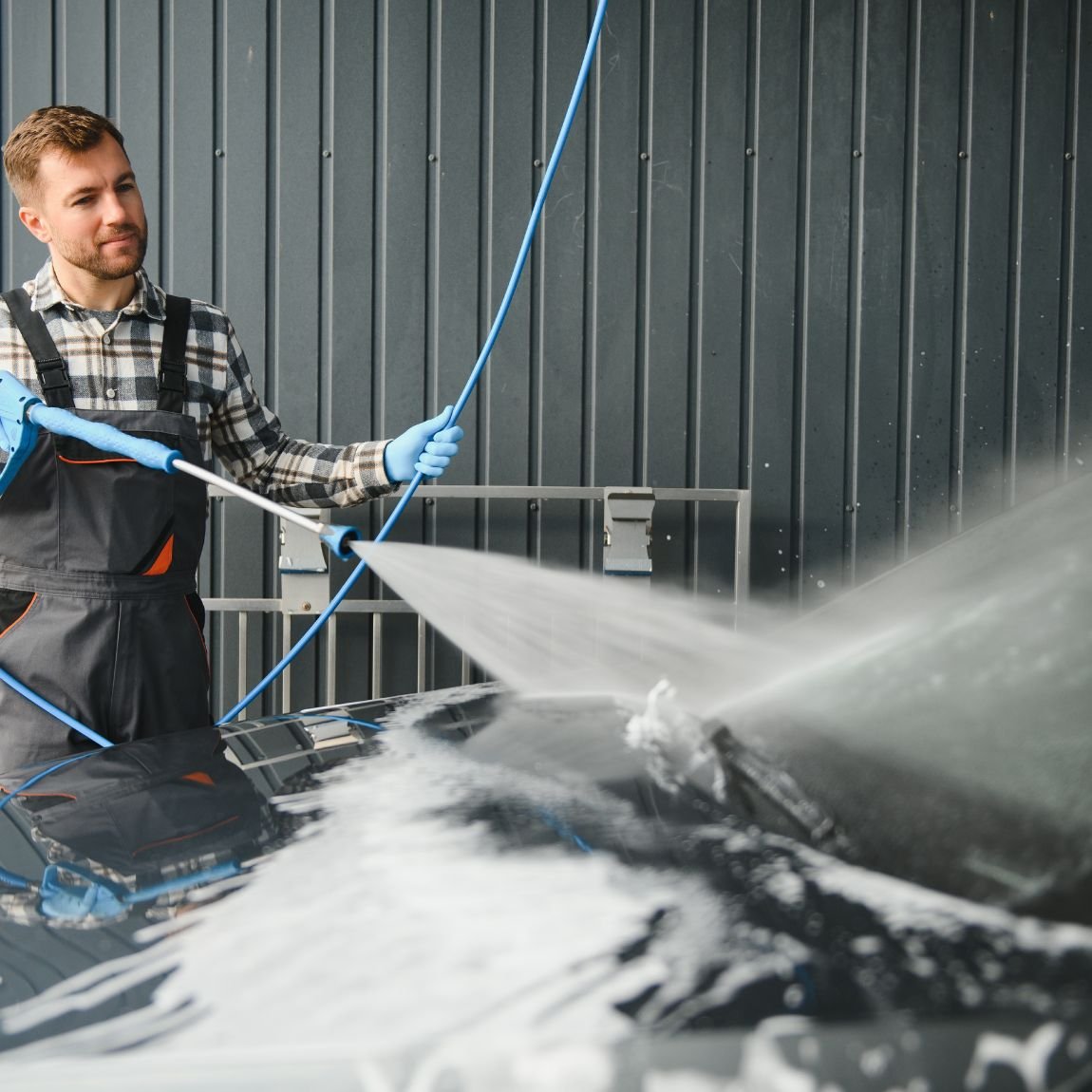 شركة الباهر | متخصصون في غسيل سيارات متنقل بالرياض | اتصل بنا الآن على 0541476845